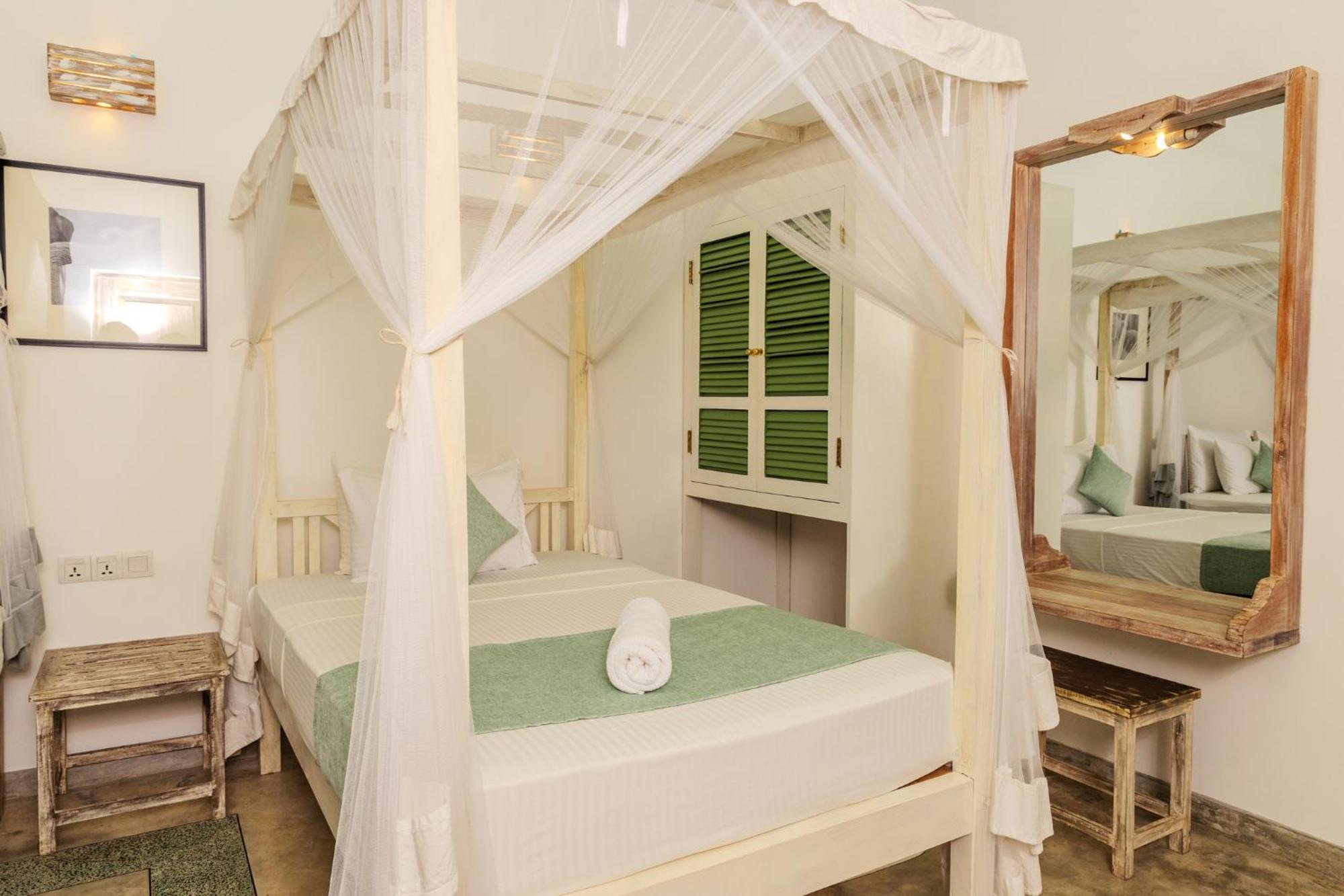Bed and Breakfast Aurora Унаватуна Экстерьер фото